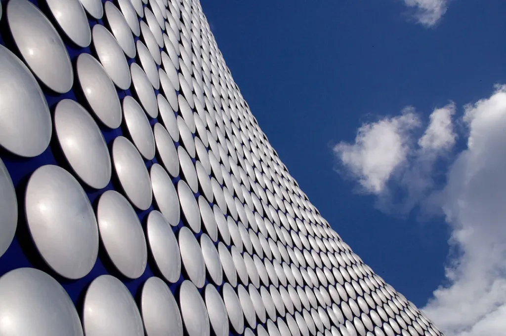 Exterior-of-Selfridges-Birmingham-with-blue-sky